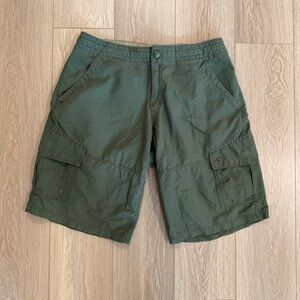 Nike Green Cargo Shorts • size large